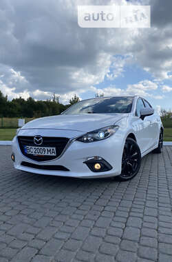 Седан Mazda 3 2014 в Львові