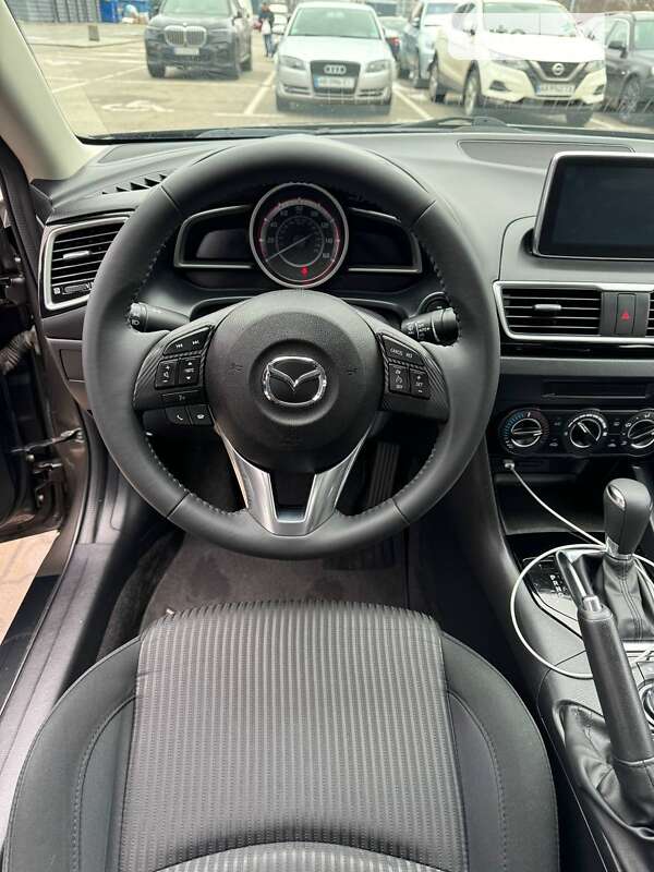 Седан Mazda 3 2016 в Києві фото 5 Седан Mazda 3 2016 в Києві