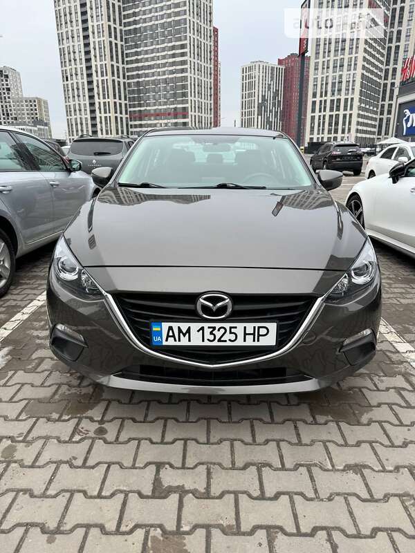 Седан Mazda 3 2016 в Києві фото 4 Седан Mazda 3 2016 в Києві