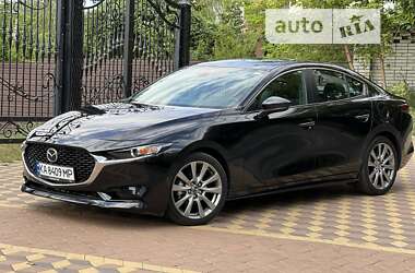 Седан Mazda 3 2021 в Киеве