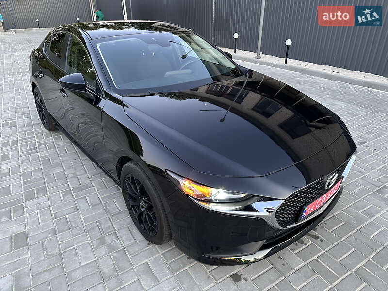 Седан Mazda 3 2019 в Новомосковську