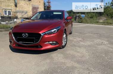 Седан Mazda 3 2016 в Киеве