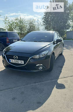 Хетчбек Mazda 3 2015 в Коростені