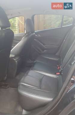Седан Mazda 3 2018 в Борисполі