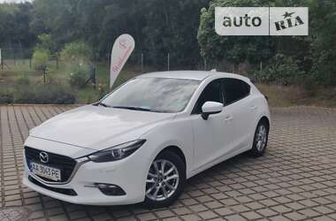 Хэтчбек Mazda 3 2016 в Киеве