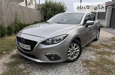 Седан Mazda 3 2016 в Кагарлику