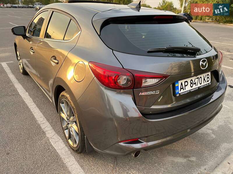 Хэтчбек Mazda 3 2017 в Запорожье