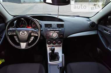 Седан Mazda 3 2010 в Запоріжжі