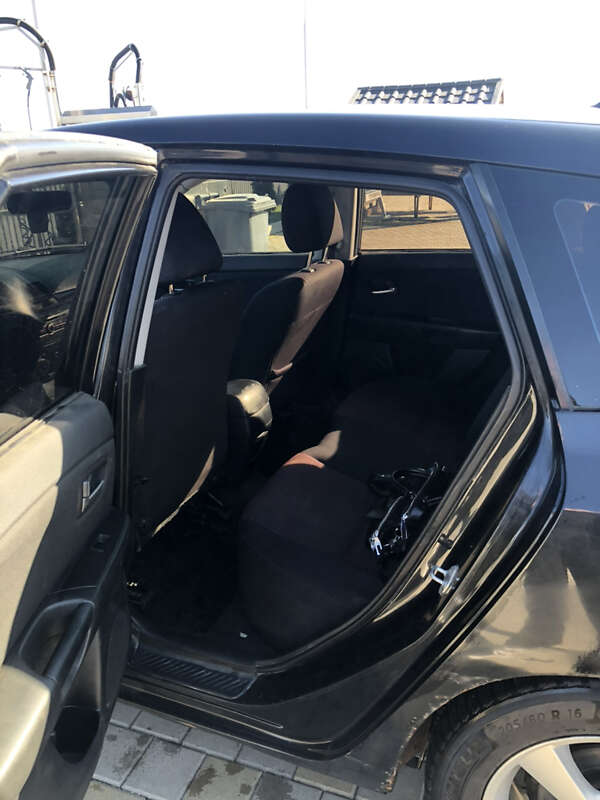 Хэтчбек Mazda 3 2004 в Виноградове