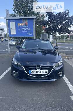 Седан Mazda 3 2014 в Житомире