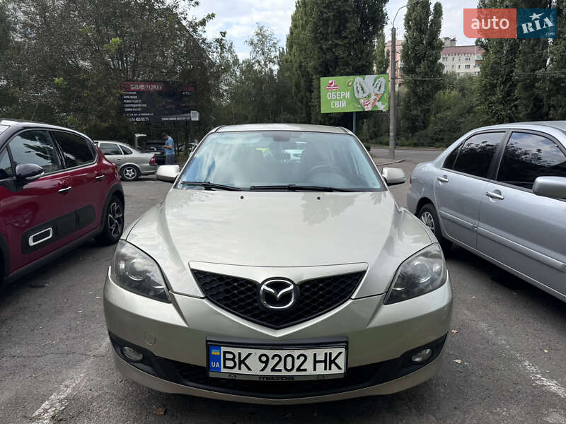 Хэтчбек Mazda 3 2006 в Ровно