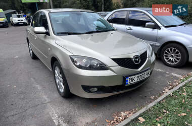 Хэтчбек Mazda 3 2006 в Ровно