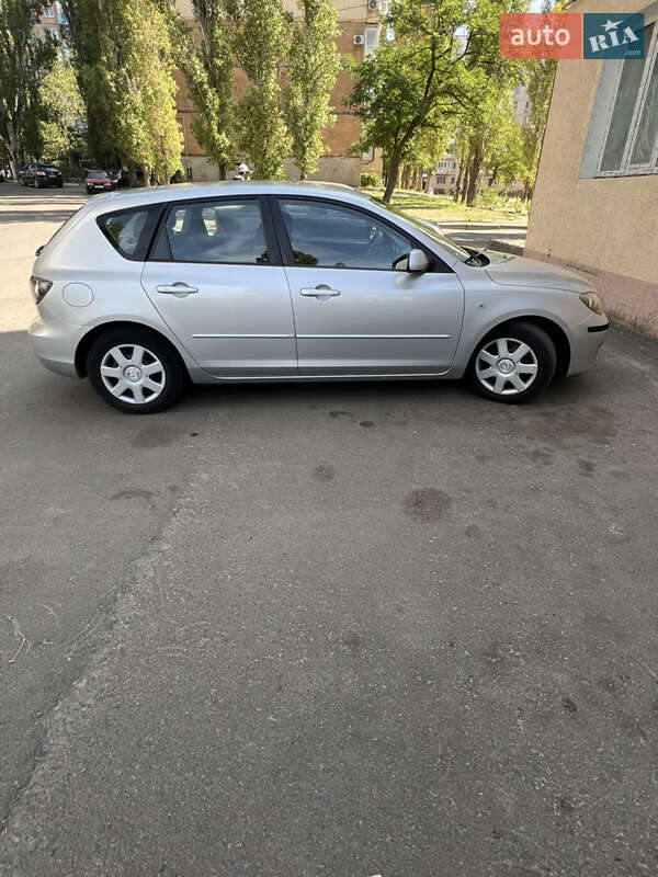 Хэтчбек Mazda 3 2007 в Николаеве