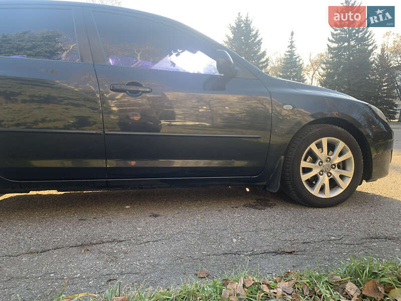 Хэтчбек Mazda 3 2007 в Лозовой