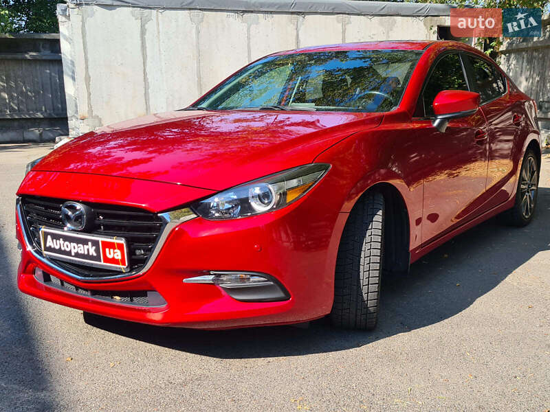 Седан Mazda 3 2018 в Киеве