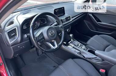 Седан Mazda 3 2017 в Киеве