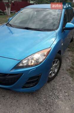 Хэтчбек Mazda 3 2010 в 