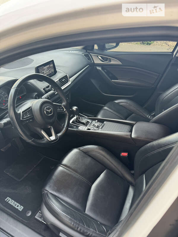 Седан Mazda 3 2018 в Одессе фото 10 Седан Mazda 3 2018 в Одессе