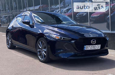 Хэтчбек Mazda 3 2019 в Киеве