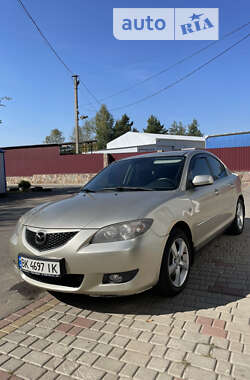 Седан Mazda 3 2005 в Ровно