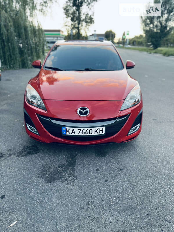 Хэтчбек Mazda 3 2011 в Киеве