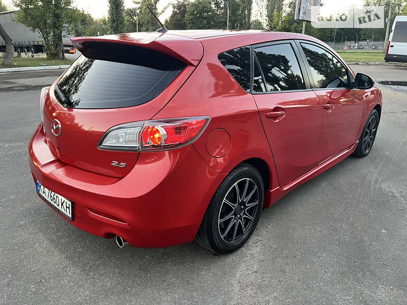 Хэтчбек Mazda 3 2011 в Киеве
