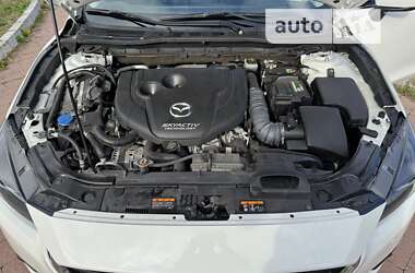 Хэтчбек Mazda 3 2017 в 