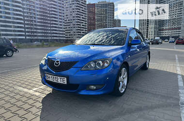 Хэтчбек Mazda 3 2003 в Киеве