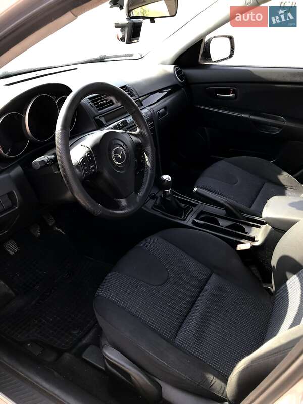 Хэтчбек Mazda 3 2005 в Киеве