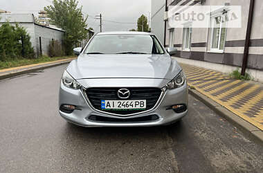 Седан Mazda 3 2018 в Киеве