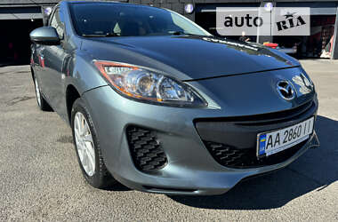 Седан Mazda 3 2012 в Киеве