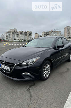 Седан Mazda 3 2015 в Киеве