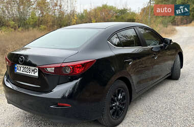 Седан Mazda 3 2017 в 
