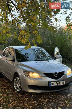 Хэтчбек Mazda 3 2006 в Млинове