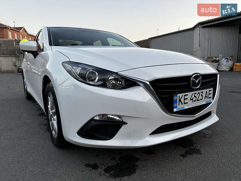 Mazda 3 2016