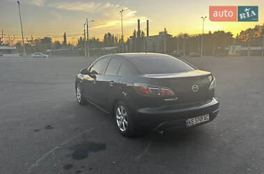 Седан Mazda 3 2010 в 