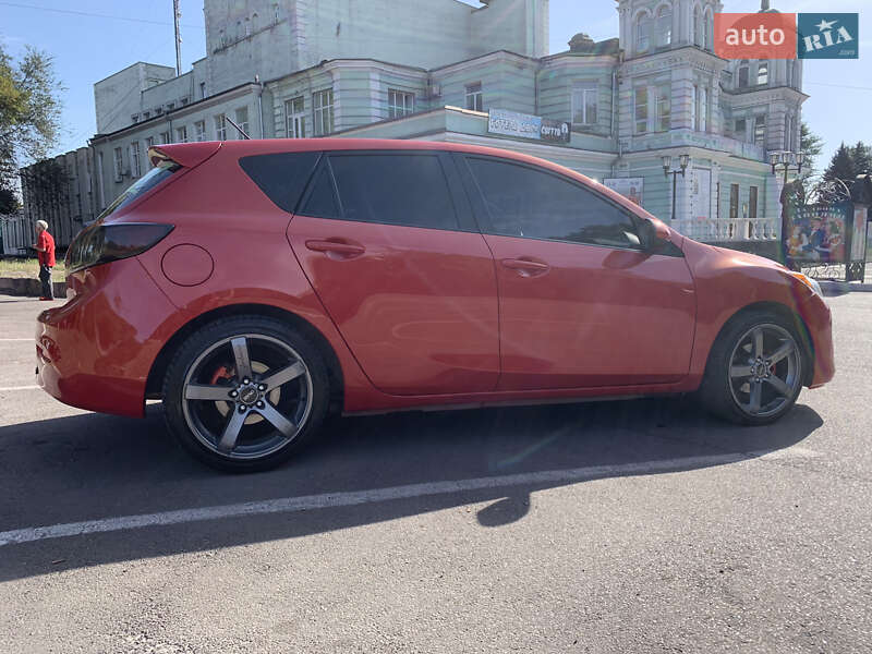Хетчбек Mazda 3 2011 в Кам'янському