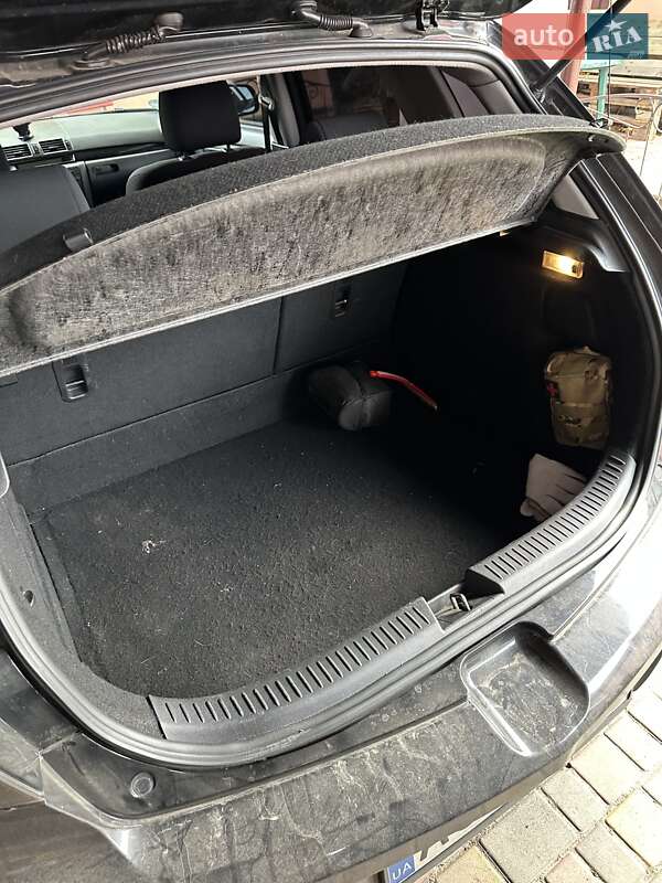 Хэтчбек Mazda 3 2005 в Запорожье