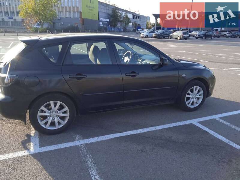 Хэтчбек Mazda 3 2006 в Ивано-Франковске