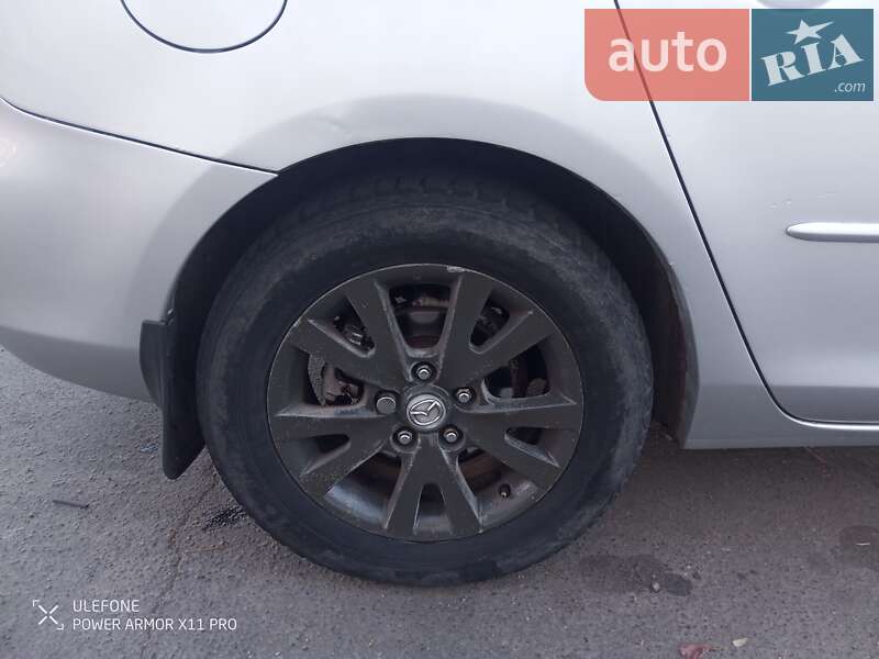 Седан Mazda 3 2006 в Умани