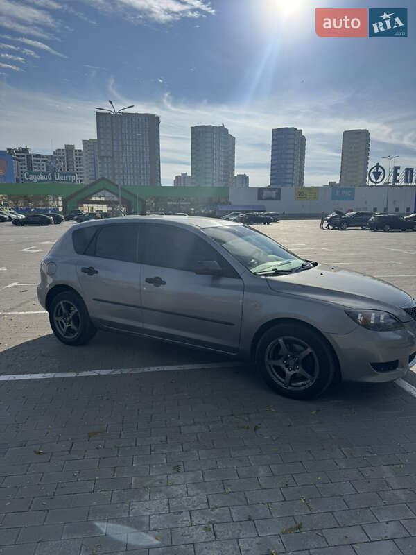 Хэтчбек Mazda 3 2005 в Одессе