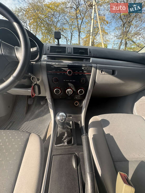 Хэтчбек Mazda 3 2005 в Одессе
