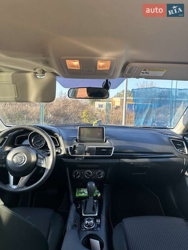 Хетчбек Mazda 3 2015 в Києві фото 9 Хетчбек Mazda 3 2015 в Києві