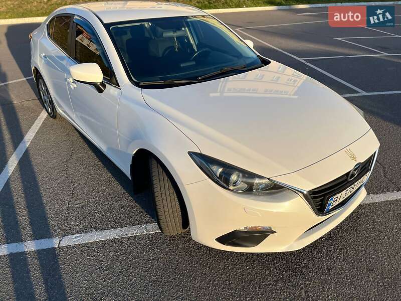 Седан Mazda 3 2014 в Виннице
