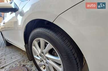 Седан Mazda 3 2012 в 