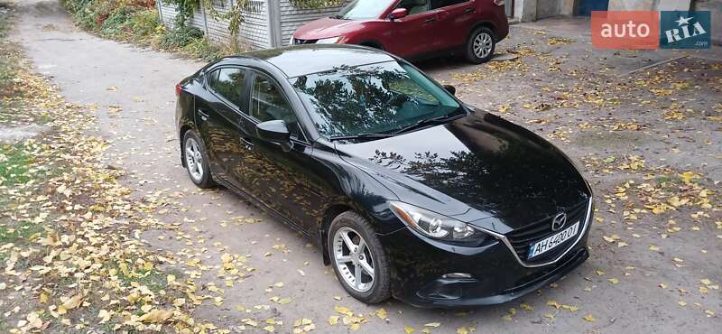 Седан Mazda 3 2015 в 