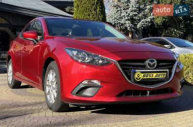 Седан Mazda 3 2015 в Львове