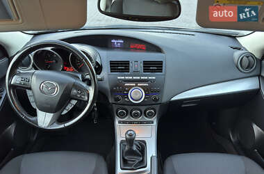 Хэтчбек Mazda 3 2011 в Стрые