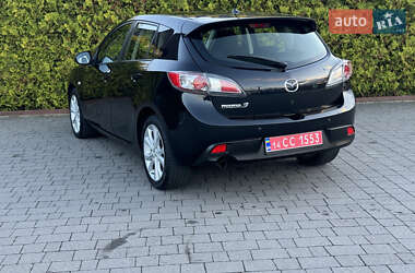 Хэтчбек Mazda 3 2011 в Стрые