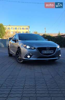 Седан Mazda 3 2015 в Львове